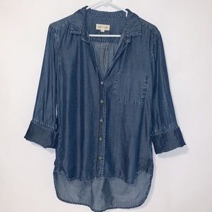 🟡2 FOR $15 | Cloth and Stone - Chambray Button Up